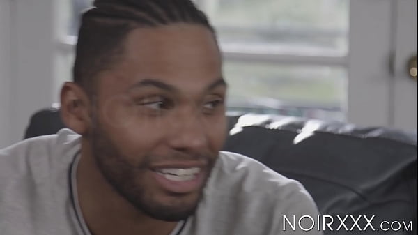 I topped black dude Tony Genius until he cums on his hot abs