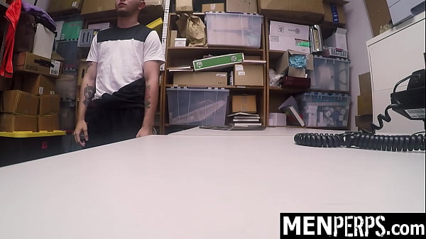 The Loss Prevention Officer Makes the Twink Obey to His Demands – Menperps